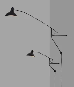 DCWéditions Mantis BS2 Mini vägglampa, svart
