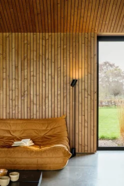 DCWéditions Vision 20/20 golvlampa, svart