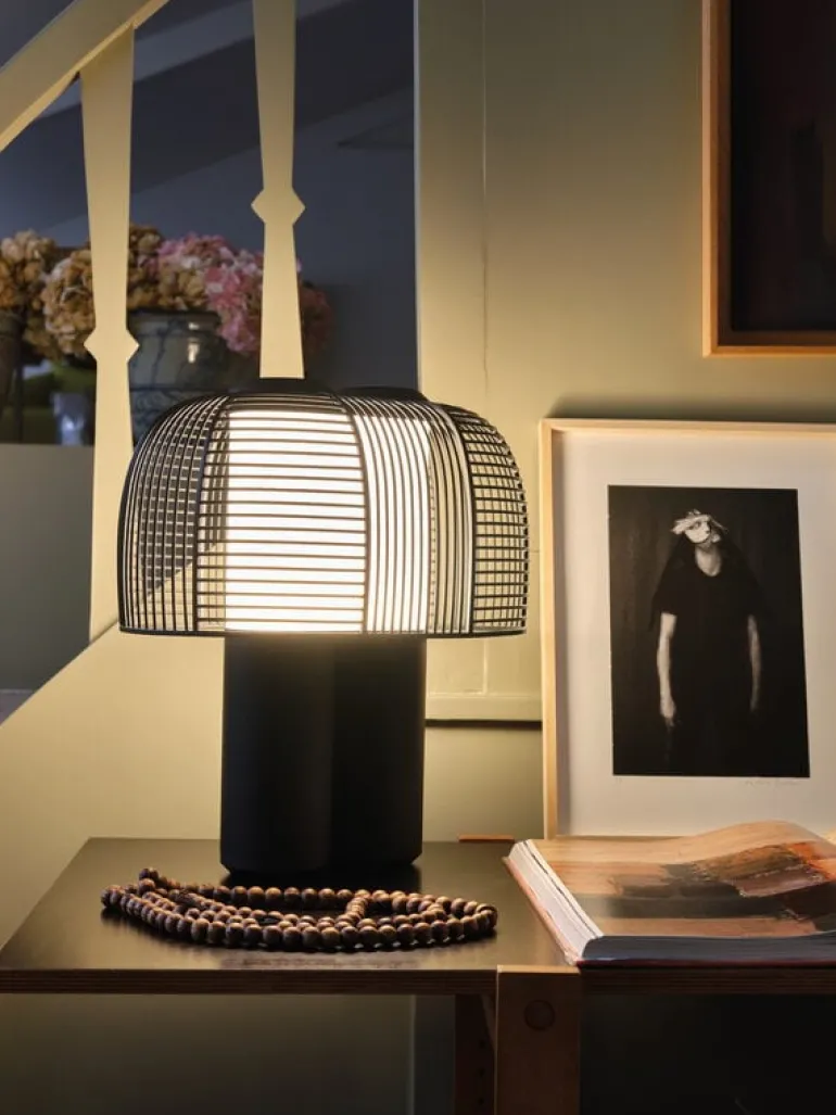 DCWéditions Yasuke bordslampa, svart