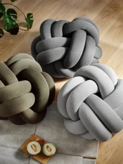 Design House Stockholm Knot kudde, XL, grå