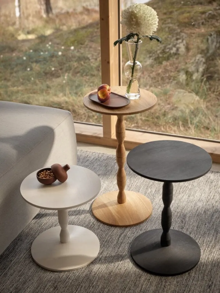 Design House Stockholm Pedestal sidobord, svart
