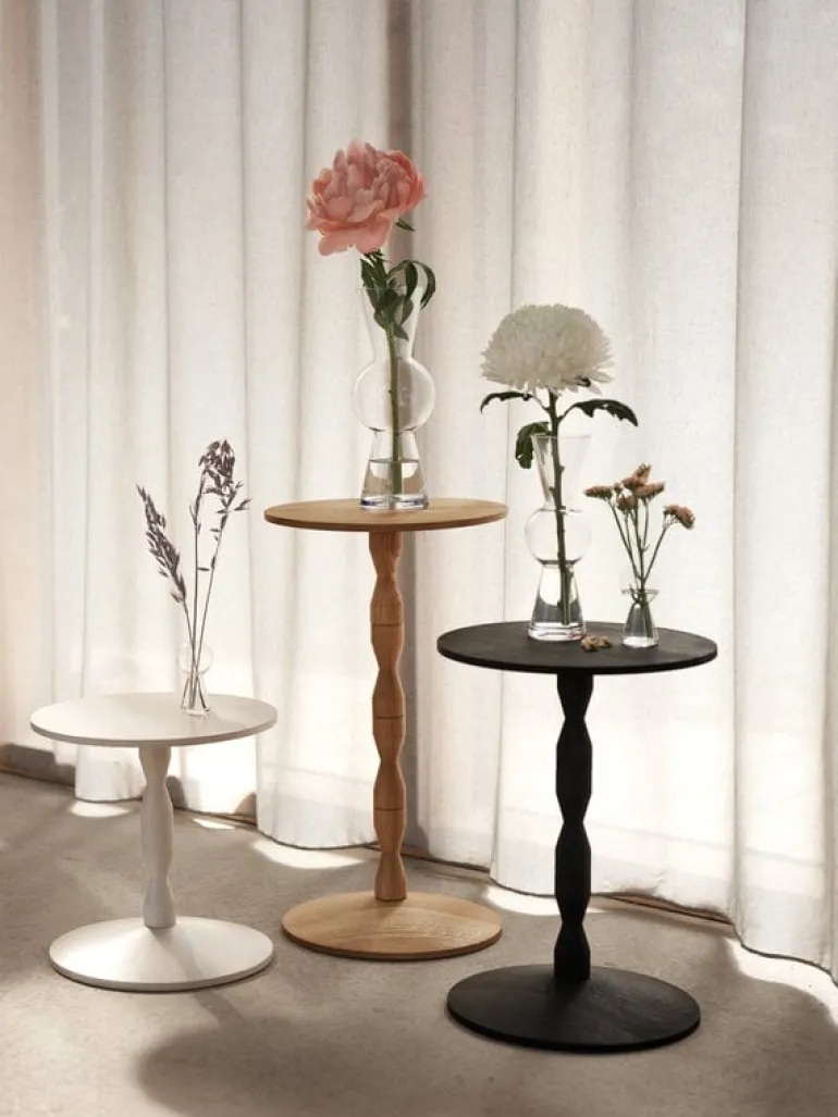 Design House Stockholm Pedestal sidobord, svart