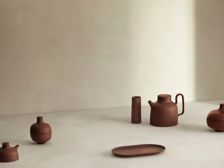 Design House Stockholm Sand Secrets skål med lock, medium, röd