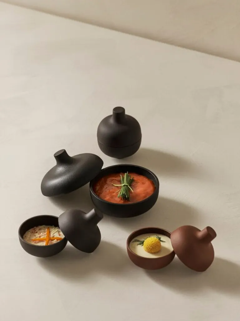 Design House Stockholm Sand Secrets skål med lock, medium, röd