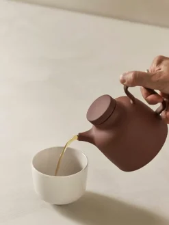 Design House Stockholm Sand Secrets tekanna, röd