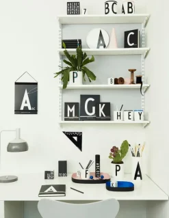 Design Letters Arne Jacobsen porslinsmugg, vit, A-Z