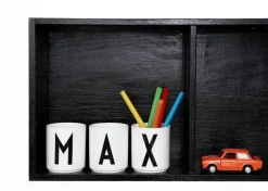 Design Letters Arne Jacobsen porslinsmugg, vit, A-Z