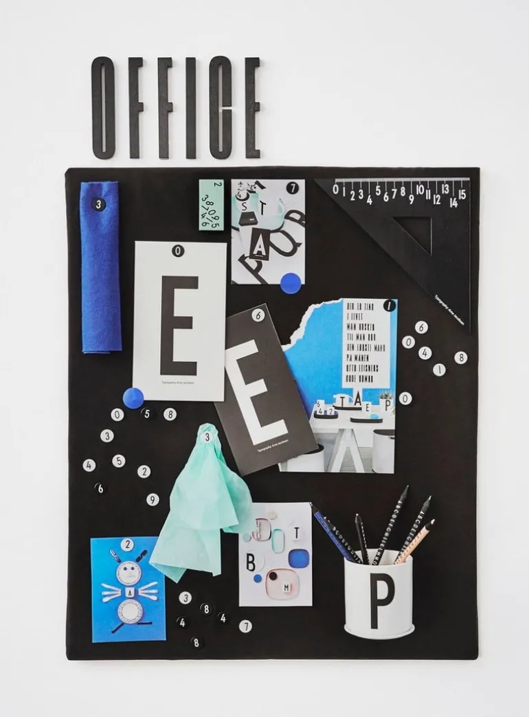 Design Letters Arne Jacobsen träbokstav, svart A–Ö