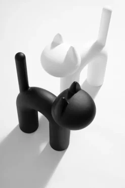 Eero Aarnio Originals Kisu, svart