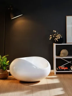 Eero Aarnio Originals Pastil stol, vit