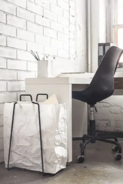 Everyday Design Helsinki papperspåshållare, svart