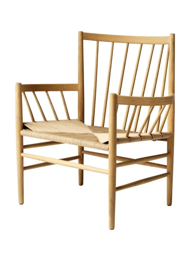 FDB Møbler J82 loungestol, lackerad ek