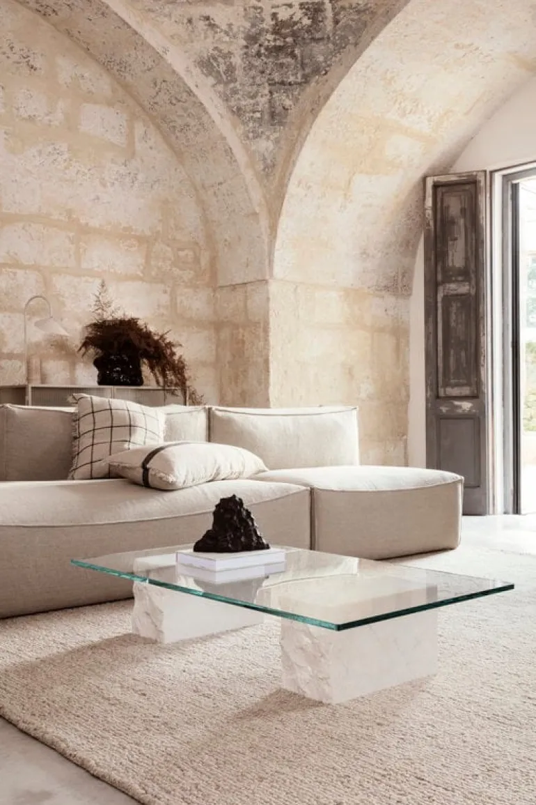 ferm LIVING Arum bordslampa, cashmere