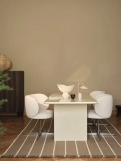 ferm LIVING Calm Kelim-matta, 200 x 300 cm, mörk sand - naturvit