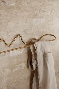 ferm LIVING Curvature handdukshängare, mässing