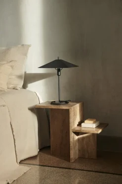 ferm LIVING Distinct sidobord, mörkbrun travertin