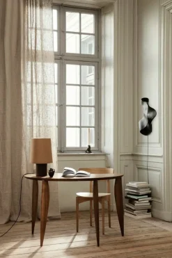 ferm LIVING Feve skrivbord, valnöt