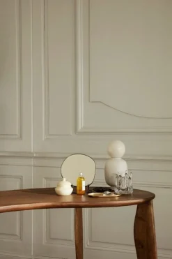 ferm LIVING Feve skrivbord, valnöt