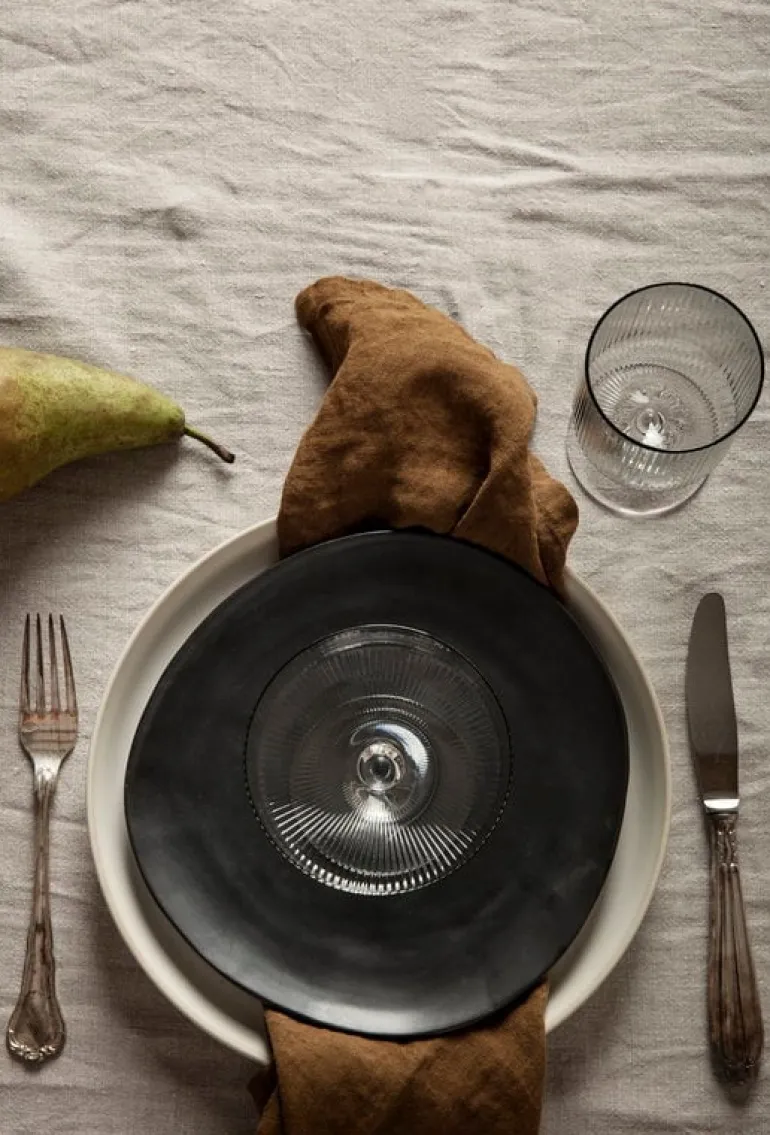 ferm LIVING Flow tallrik, liten, svart