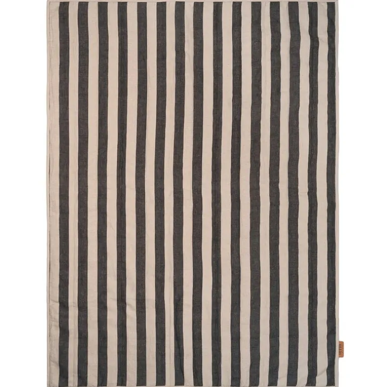 ferm LIVING Grand quiltad filt, sand - svart