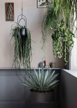 ferm LIVING Hanging Deco kruka, svart