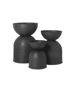 ferm LIVING Hourglass kruka, M, svart