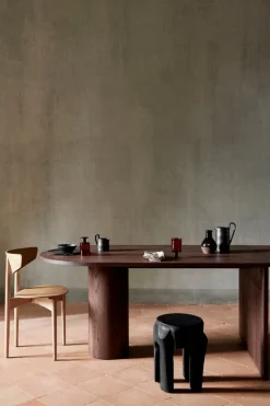 ferm LIVING Pylo förlängningsbart matbord, mörk betsad ek