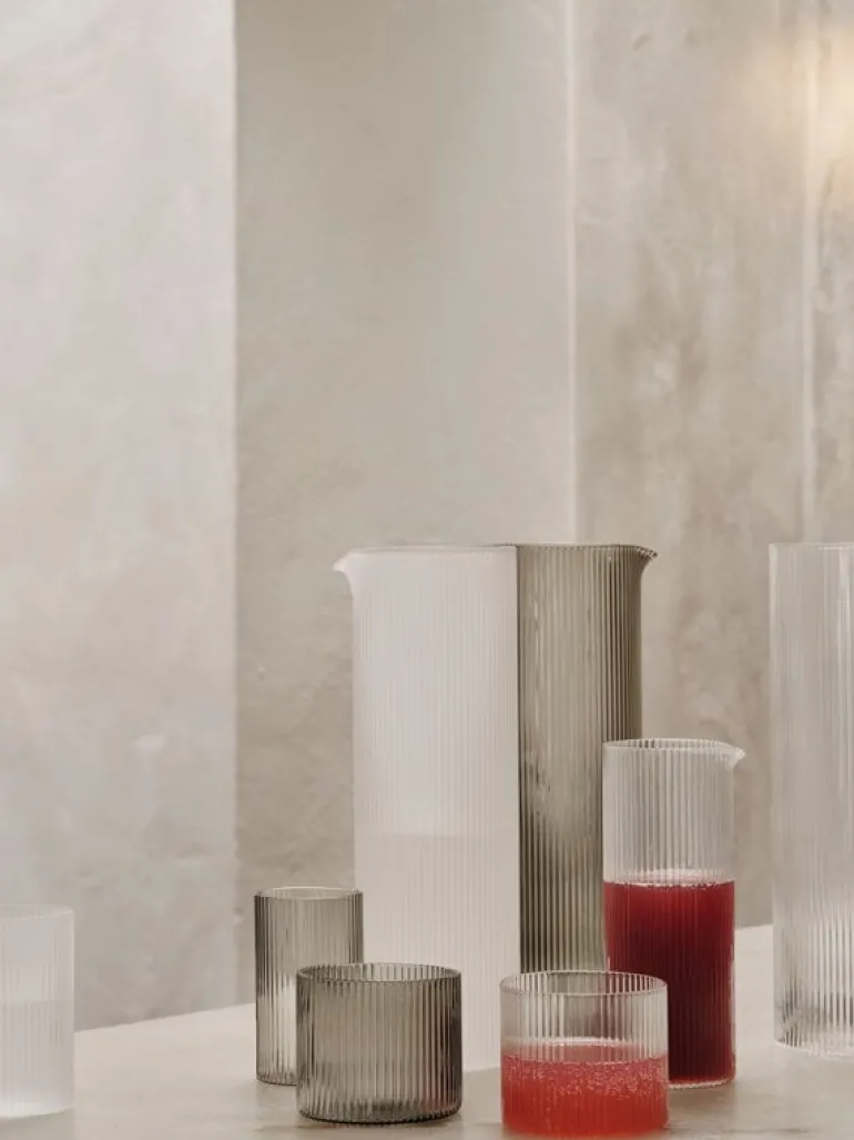 ferm LIVING Ripple vattenkanna, klar