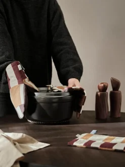 ferm LIVING Section ugnshandske, patchwork