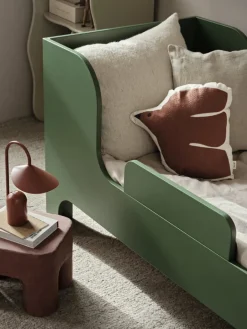 ferm LIVING Sill Junior säng, grönskande grön