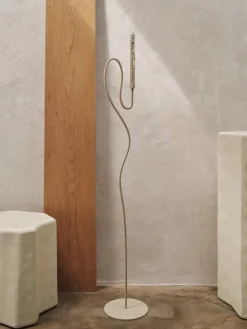 ferm LIVING Valse golvljusstake, kashmir