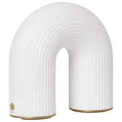 ferm LIVING Vuelta bärbar bordslampa, vit