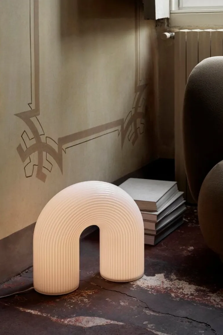 ferm LIVING Vuelta golvlampa, vit