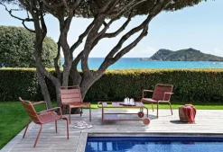 Fermob Luxembourg låg fåtölj, lapilli grey