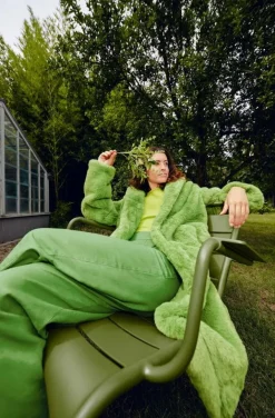 Fermob Luxembourg låg fåtölj, pesto