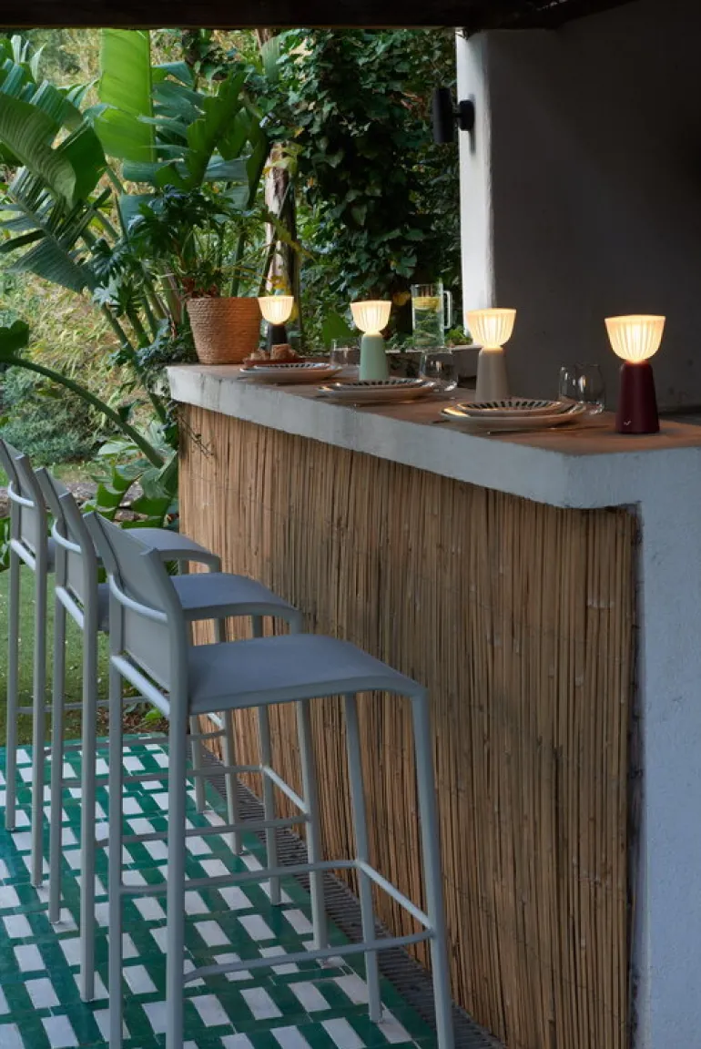 Fermob Swiing bärbar bordslampa, 20 cm, lergul