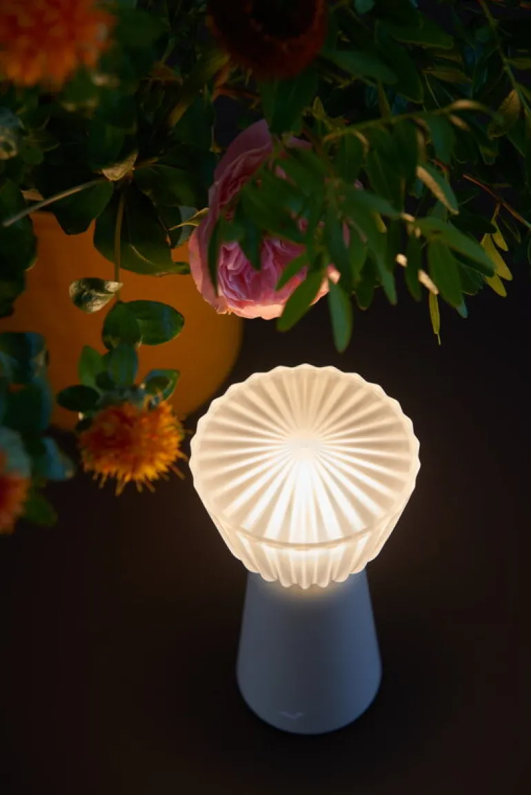 Fermob Swiing bärbar bordslampa, 20 cm, lergul