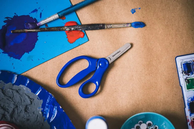 Fiskars Barnsax 13 cm, blå