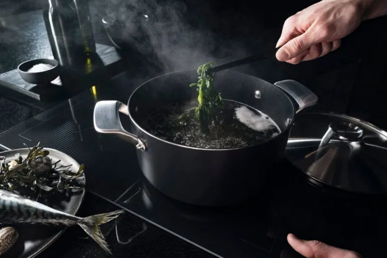 Fiskars Taiten kastrull, 3,5 l, med lock