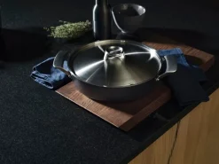 Fiskars Taiten ugnsform, 28 cm, med lock