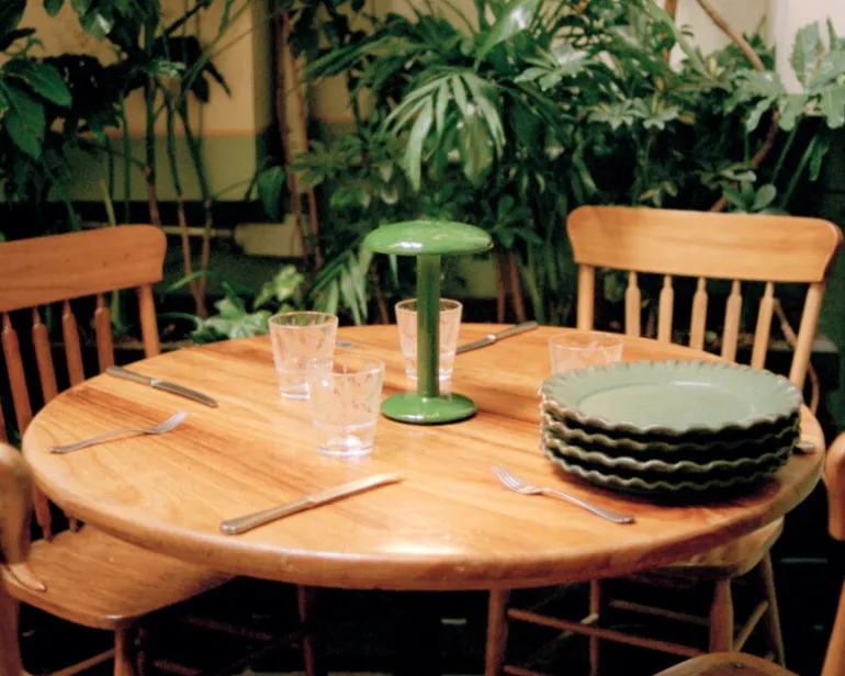 Flos Gustave bordslampa, grönlackerad