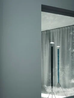 Flos Luminator golvlampa, dimbar, blå