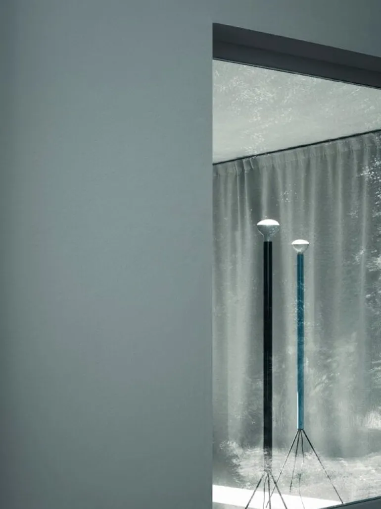 Flos Luminator golvlampa, dimbar, blå