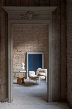 Fogia Bollo loungefåtölj, Mohawi fårskinn - svart