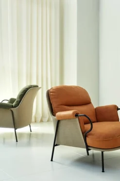 Fogia Lyra fåtölj, svart stål - brun Kvadrat Safire 0001