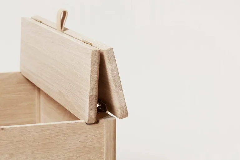 Form & Refine A Line förvaringsbänk, 68 cm, vit ek