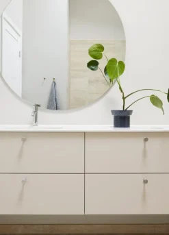 Form & Refine Angle stor krok, stål