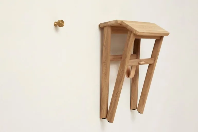 Form & Refine Angle väggkrok, mässing