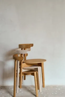 Form & Refine Lunar stol, oljad ek