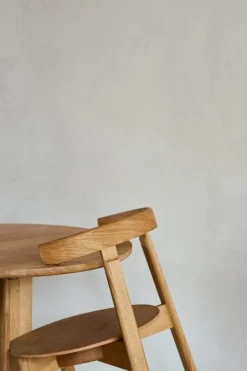 Form & Refine Lunar stol, oljad ek